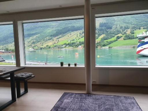 Moderne Panoramaleilighet 3-Roms I โอลเดน ภายนอก รูปภาพ